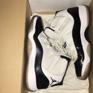AIR JORDAN 11 RETRO (GS)
